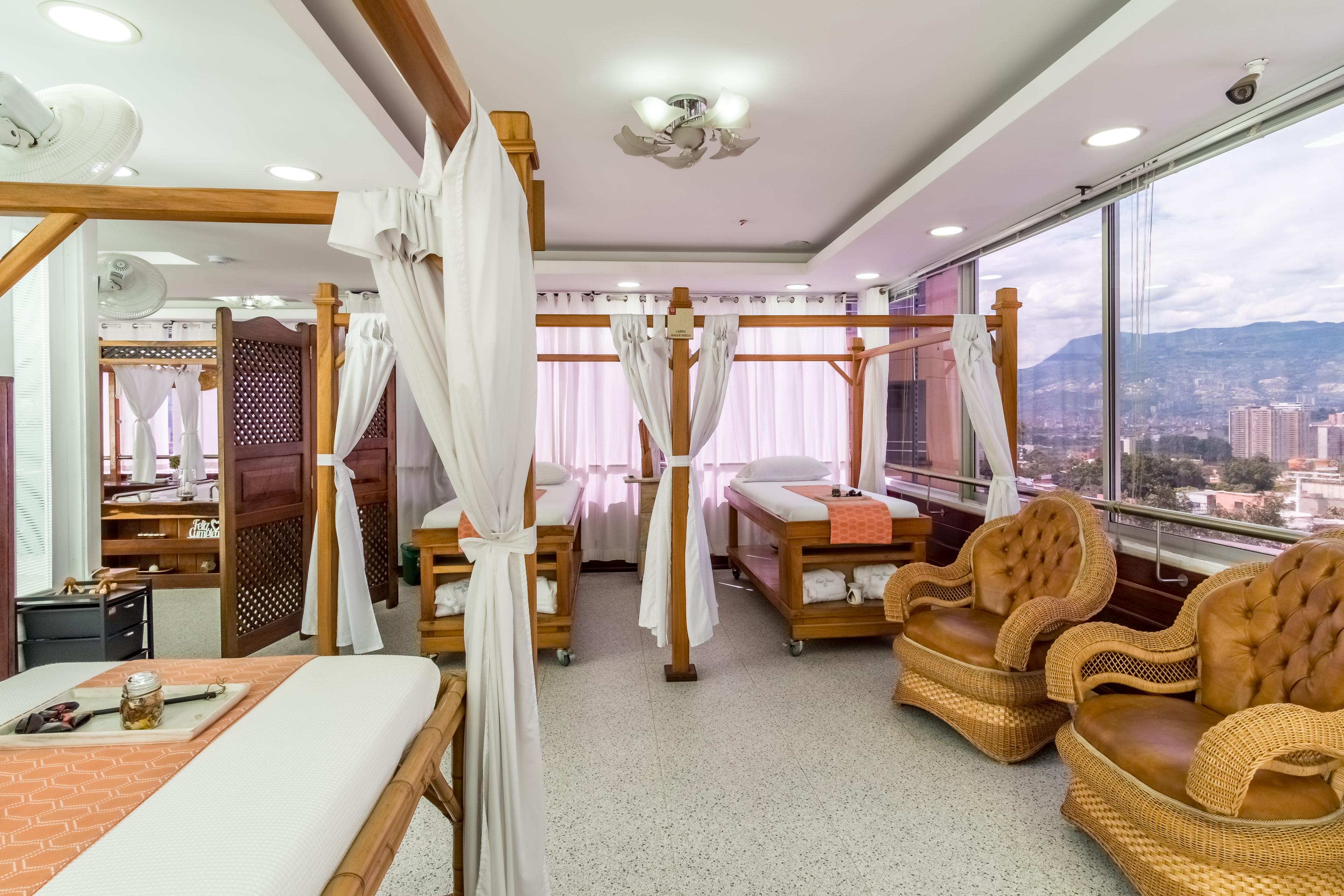 Hotel Du Parc 麦德林 外观 照片